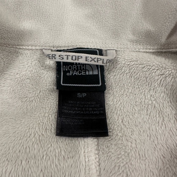The North Face white plush fleece jacket S - Picture 3 of 7
